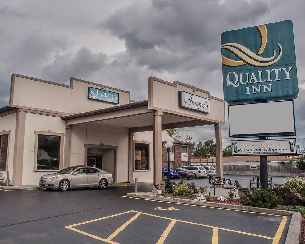 Quality Inn - Niagara Falls Blvd Екстер'єр фото