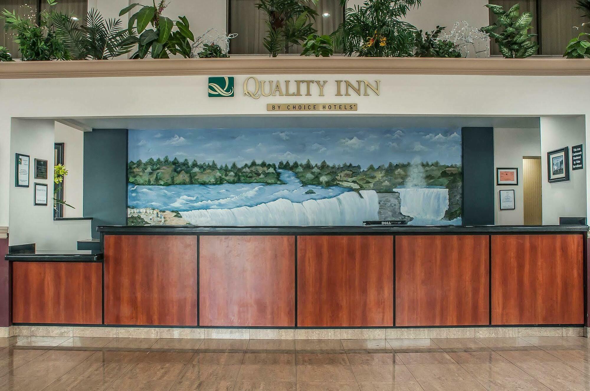 Quality Inn - Niagara Falls Blvd Екстер'єр фото